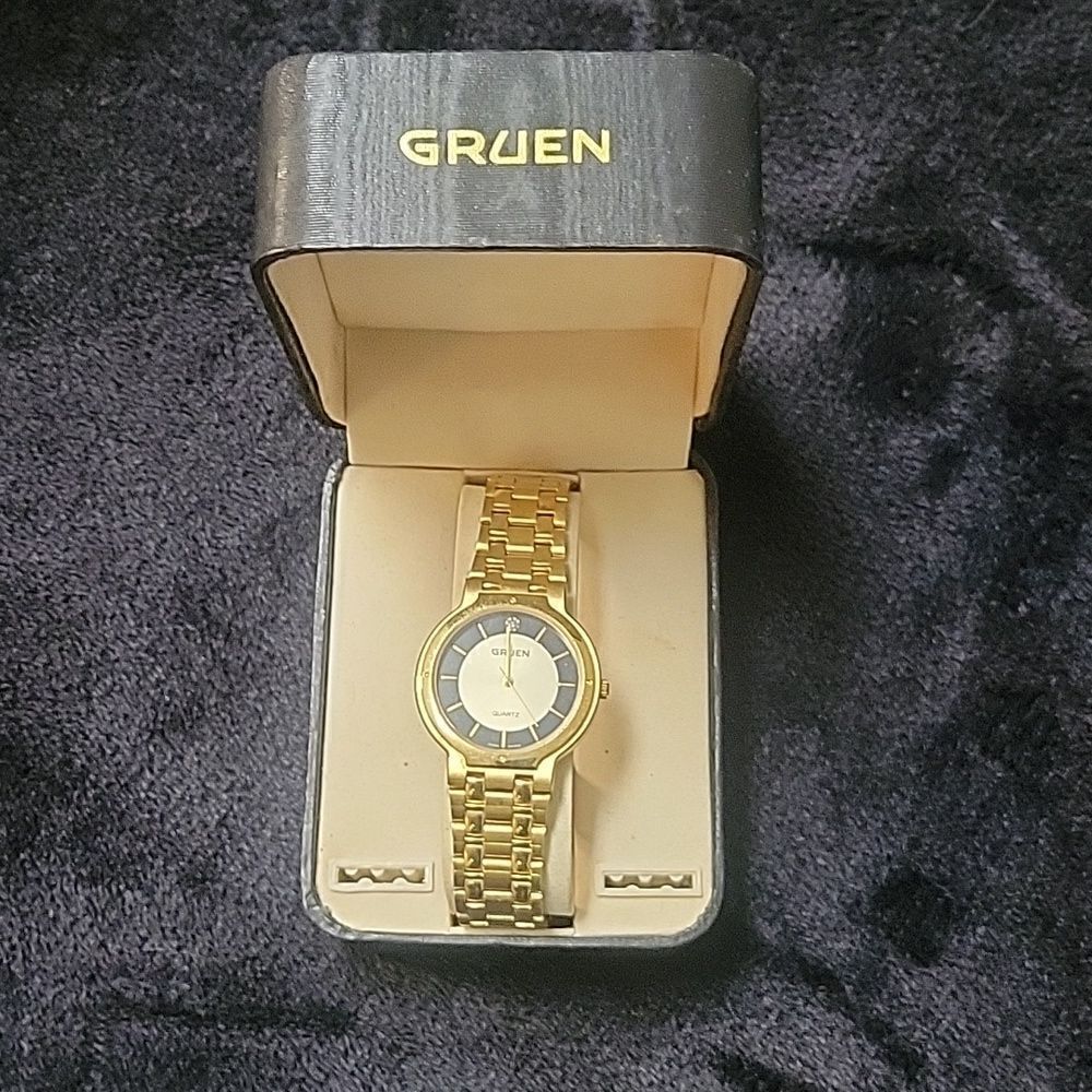 Vintage Gruen Gold Colored Black Detail Watch